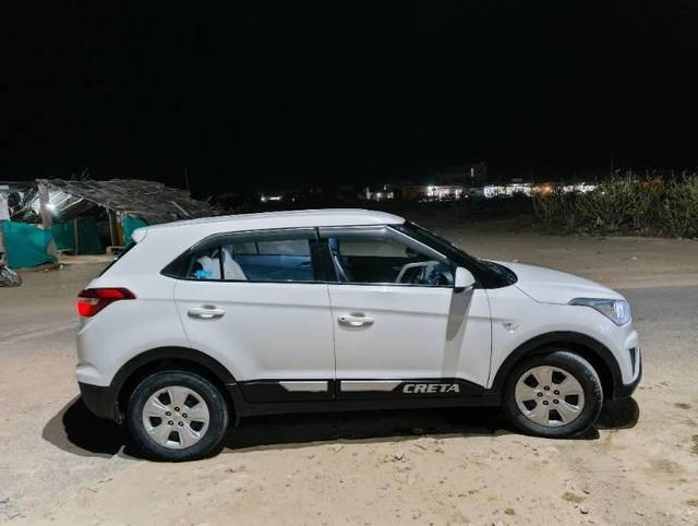 https://images10.gaadi.com/usedcar_image/4579531/original/processed_c526dfb4-0a7e-453e-9e15-d41141e1c4f9.jpg?imwidth=6400