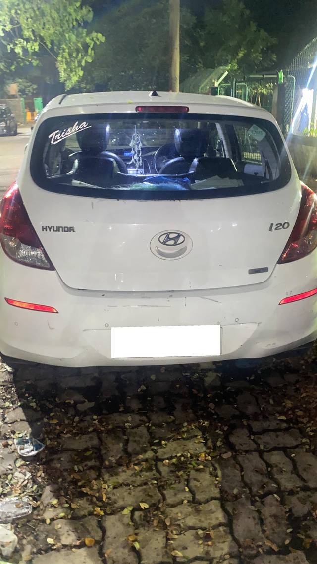 https://images10.gaadi.com/usedcar_image/4579534/original/processed_d4934d8f-b515-4796-aed8-dd0f2405c619.jpg?imwidth=6401