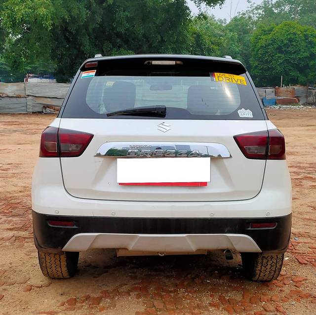 https://images10.gaadi.com/usedcar_image/4579543/original/processed_2553beb5014edaf74b2172d6c50fa39e.jpg?imwidth=6402