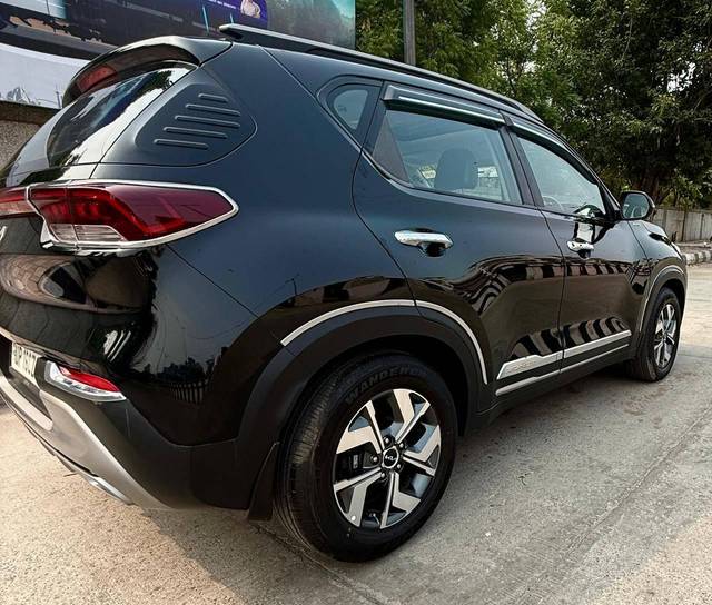 https://images10.gaadi.com/usedcar_image/4579547/original/processed_ee6e8ea07890f2769feee66314577f26.jpg?imwidth=6401