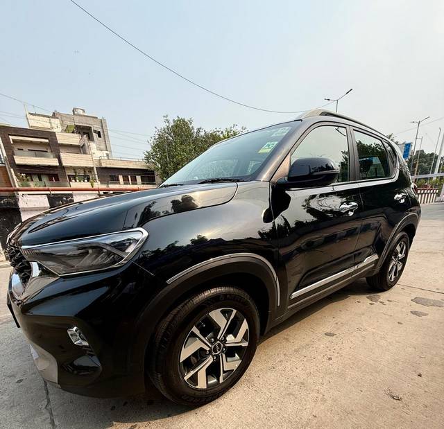 https://images10.gaadi.com/usedcar_image/4579547/original/processed_f2ac7c14738eb61076a5cc2f9c4f1b24.jpg?imwidth=6400