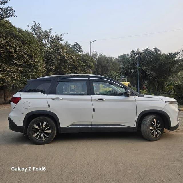 https://images10.gaadi.com/usedcar_image/4579604/original/processed_4d67e9b44ac9402e42351151c7382c1a.jpg?imwidth=6401
