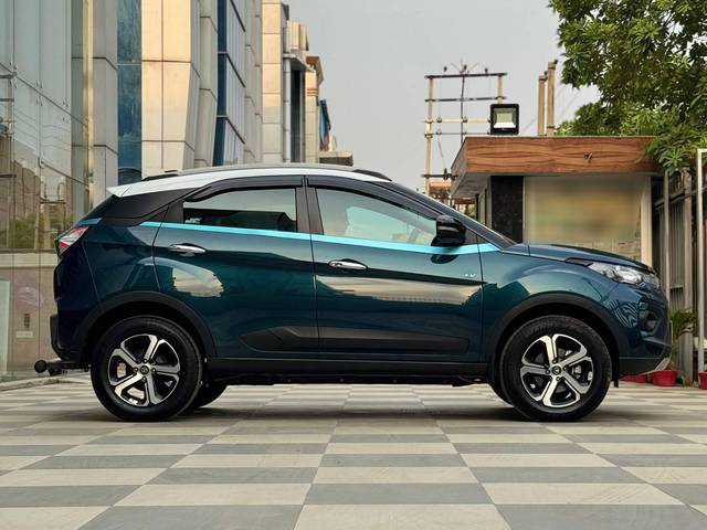https://images10.gaadi.com/usedcar_image/4579610/original/processed_a5e0507b41d5767bade92905cded4cc0.jpg?imwidth=6401