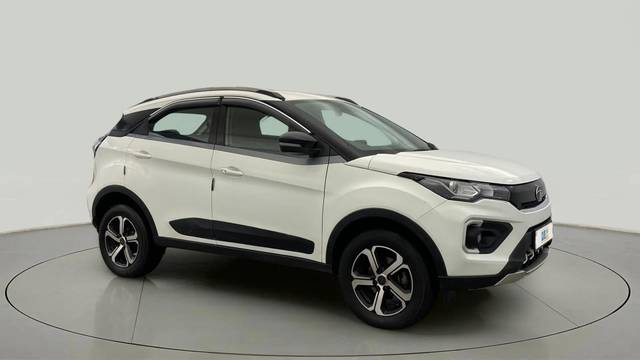 https://images10.gaadi.com/usedcar_image/4579627/original/4f6d1648c7190e9d897bf698116e6d15.jpg?imwidth=6400