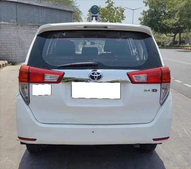 https://images10.gaadi.com/usedcar_image/4579643/original/processed_a5f591a8ba9182df82179e3bf41d483c.jpg?imwidth=6402