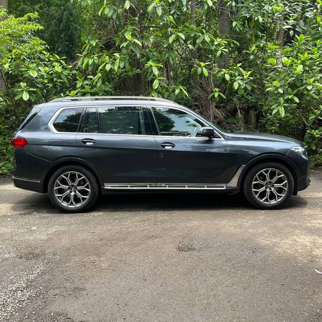 https://images10.gaadi.com/usedcar_image/4579656/original/877e2c70738f8fa5f1ac23f095c01425.jpg?imwidth=6401