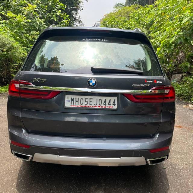 https://images10.gaadi.com/usedcar_image/4579656/original/processed_8ae4cc531e49b012580585199b91e0c5.jpg?imwidth=6402