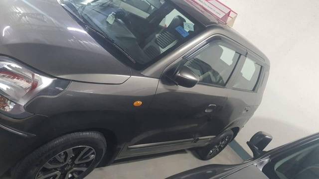 https://images10.gaadi.com/usedcar_image/4579666/original/processed_6804b22d17b5ff930ff55d2f095ebf3a.jpg?imwidth=6401