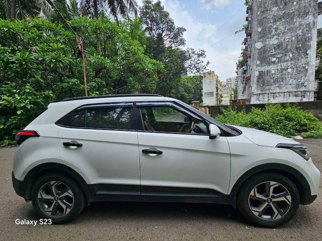 https://images10.gaadi.com/usedcar_image/4579675/original/processed_31a1aea8877dd59e29a3ad17d18898c7.jpg?imwidth=6401
