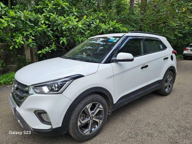 https://images10.gaadi.com/usedcar_image/4579675/original/processed_d7a3b575e118ce83ed5e98fbcc6d3056.jpg?imwidth=6400