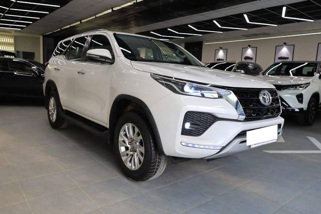https://images10.gaadi.com/usedcar_image/4579676/original/processed_aa19717b50097c0f035c13fa203a8a30.jpg?imwidth=6400