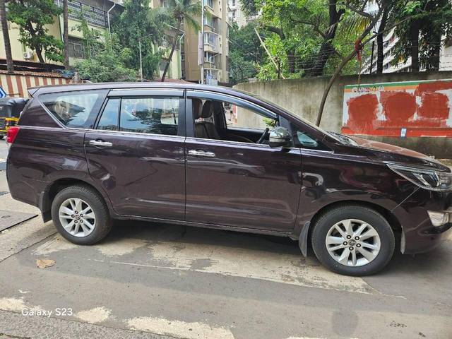 https://images10.gaadi.com/usedcar_image/4579680/original/processed_068c677332b6bbe319a117e9069263b2.jpeg?imwidth=6401