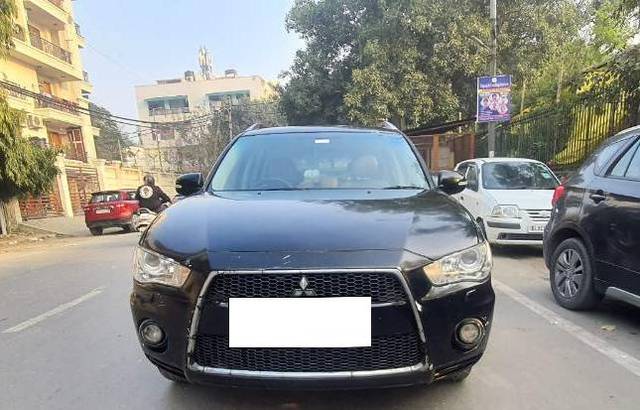 https://images10.gaadi.com/usedcar_image/4579688/original/processed_cf869bd7-c7d5-474f-a8e9-030569029f9e.jpg?imwidth=6400