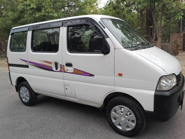 https://images10.gaadi.com/usedcar_image/4579696/original/processed_20371eb5c333949f385cca404ed9ccc0.jpg?imwidth=6400
