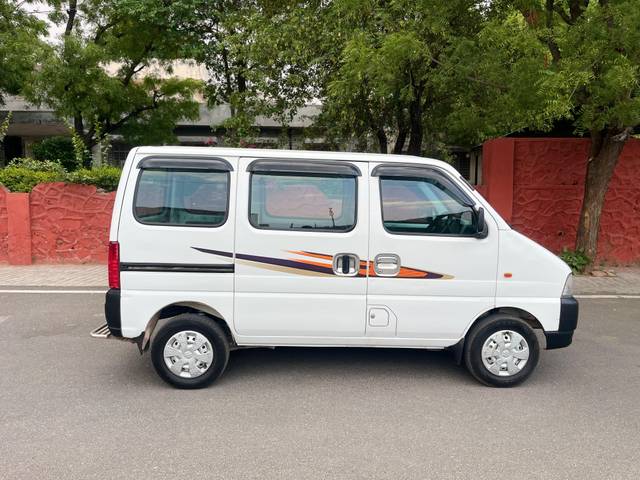 https://images10.gaadi.com/usedcar_image/4579697/original/9f25f81d3731adb505027bdf192ea923.jpg?imwidth=6401