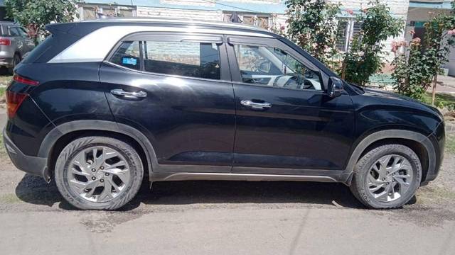 https://images10.gaadi.com/usedcar_image/4579721/original/processed_a49569d0-e1c9-4119-afb9-d1fa2a4789a2.jpg?imwidth=6401