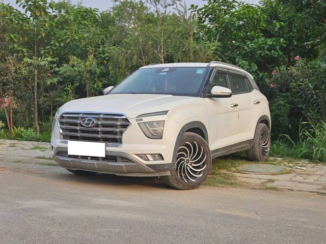 https://images10.gaadi.com/usedcar_image/4579737/original/processed_53f3af495eb4b040fa456844c5bf5001.jpg?imwidth=6402