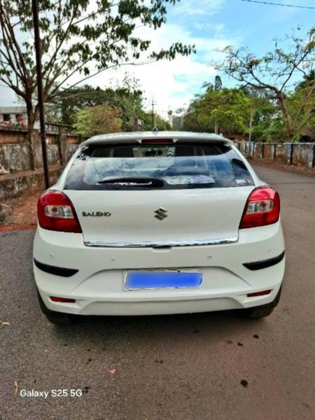 https://images10.gaadi.com/usedcar_image/4579752/original/processed_41c0a574-13ff-4872-a9dd-ac5554a89223.jpg?imwidth=6401