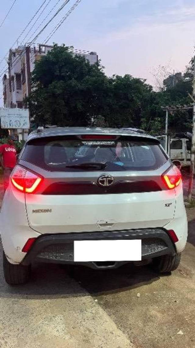 https://images10.gaadi.com/usedcar_image/4579754/original/processed_2ae94749-dc4b-4f4d-9b3e-93830ed5b9a2.jpeg?imwidth=6401