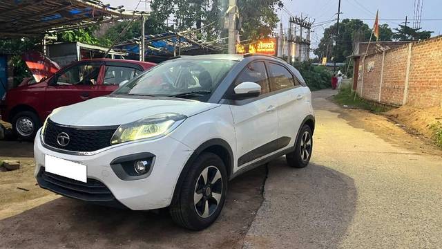 https://images10.gaadi.com/usedcar_image/4579754/original/processed_9cbd402a-c9c2-478c-99af-9732b0c94936.jpeg?imwidth=6402