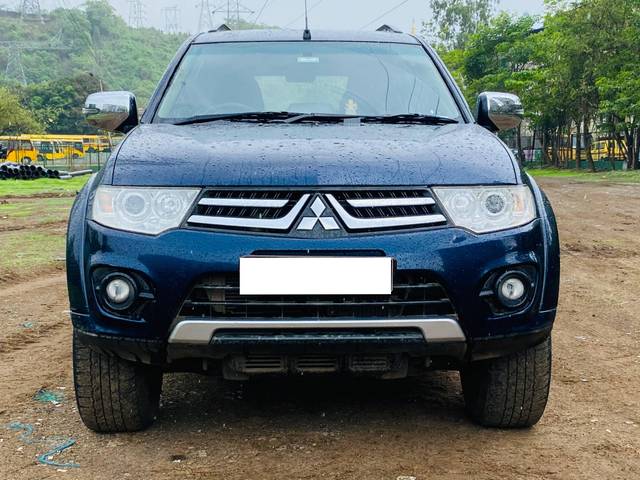 https://images10.gaadi.com/usedcar_image/4579765/original/processed_a0e446ec5253136e5c3caeb7489184d5.jpg?imwidth=6400