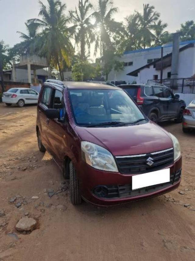 https://images10.gaadi.com/usedcar_image/4579769/original/processed_6044a11c-b414-4aab-8a04-70de7d916da9.jpg?imwidth=6400