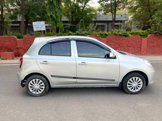 https://images10.gaadi.com/usedcar_image/4579770/original/processed_6e33582c0bdd33a51cc9687afc799b4f.jpg?imwidth=6401