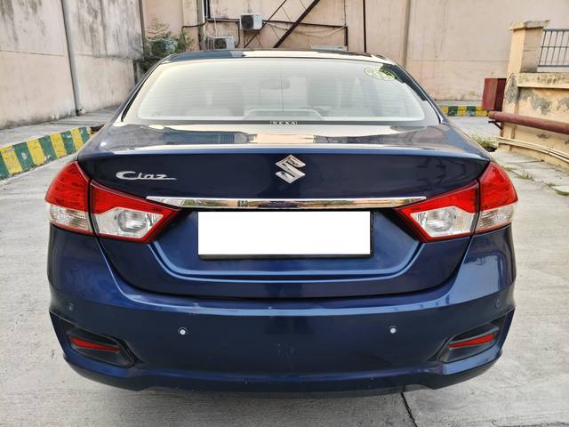https://images10.gaadi.com/usedcar_image/4579773/original/processed_7c13bababf390ad8f531e4fea759f691.jpg?imwidth=6402