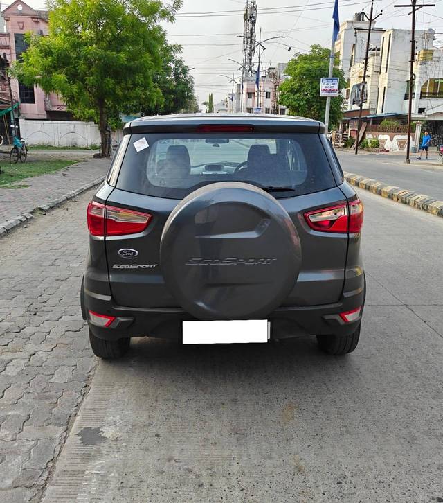 https://images10.gaadi.com/usedcar_image/4579775/original/processed_2e172bb09528c776057eab4fa14c57c3.jpg?imwidth=6401