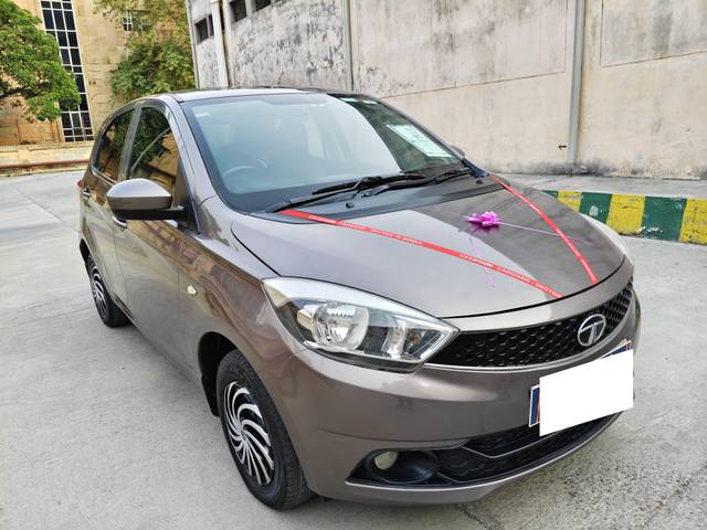 https://images10.gaadi.com/usedcar_image/4579780/original/processed_fd28116aea0df294cd028f08ea4f4092.jpg?imwidth=6400