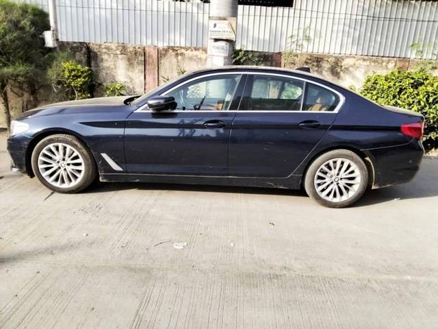 https://images10.gaadi.com/usedcar_image/4579792/original/processed_24a2315e-ddb0-4323-8b9b-10748180c4ff.jpeg?imwidth=6401