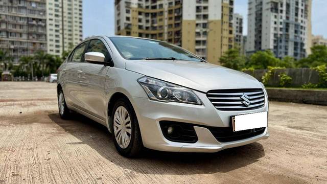 https://images10.gaadi.com/usedcar_image/4579798/original/processed_6cc847cccac7025e1b38809ef2db7bbb.jpg?imwidth=6400