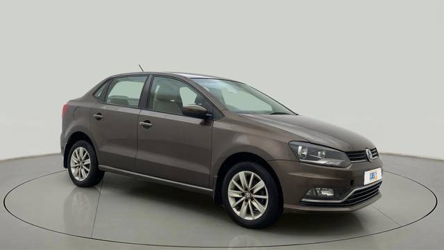 https://images10.gaadi.com/usedcar_image/4579801/original/b7475474f82c8d7f9a68ce63ad6c3c0b.jpg?imwidth=6400