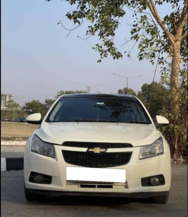 https://images10.gaadi.com/usedcar_image/4579816/original/processed_970721c6-4843-4d84-bf5f-11b73bf1dc96.jpg?imwidth=6402