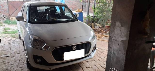 https://images10.gaadi.com/usedcar_image/4579828/original/processed_1b99de02-8fb8-4e67-9a4a-cce081bdd577.jpg?imwidth=6400