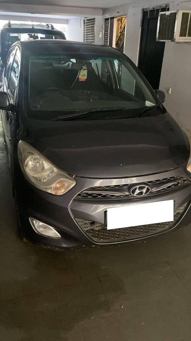 https://images10.gaadi.com/usedcar_image/4579850/original/processed_ff69576c-f1a9-432a-8817-9fa60a482706.jpg?imwidth=6400