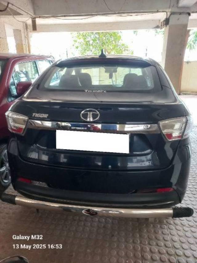 https://images10.gaadi.com/usedcar_image/4579887/original/processed_003b0ce1-2549-45d0-bc22-e76f3314813f.jpg?imwidth=6401