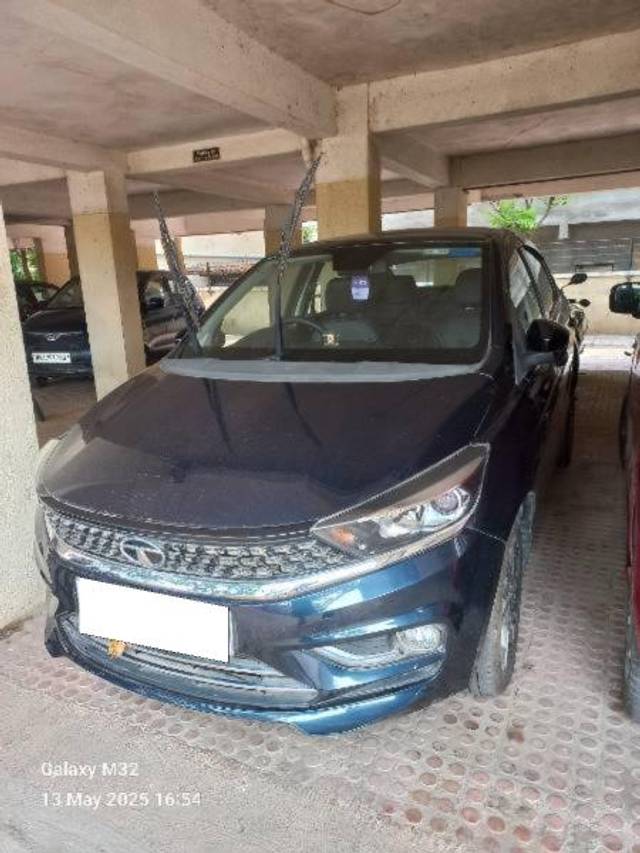 https://images10.gaadi.com/usedcar_image/4579887/original/processed_e698f403-e8b4-4101-969d-19d124b4917e.jpg?imwidth=6402