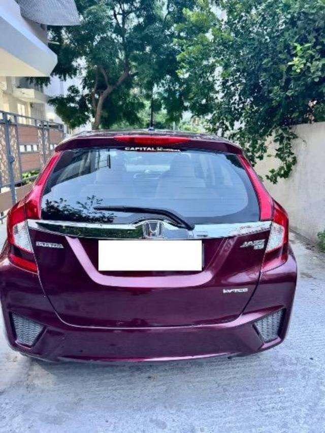 https://images10.gaadi.com/usedcar_image/4579920/original/processed_bcfd8957-7475-49ca-8a55-de0dce90940d.jpeg?imwidth=6402