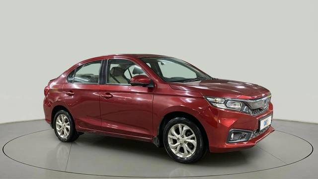 https://images10.gaadi.com/usedcar_image/4580001/original/d3b1277cfdd686723a17ac23c67d8324.jpg?imwidth=6400