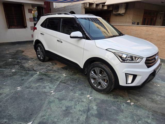 https://images10.gaadi.com/usedcar_image/4580009/original/processed_f162273c9fa677267e3e68826ae9d134.jpg?imwidth=6400