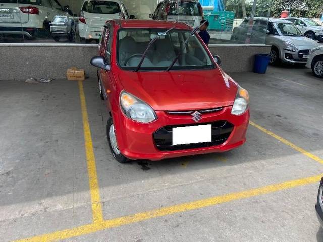 https://images10.gaadi.com/usedcar_image/4580027/original/processed_ed863efb-fb65-4d8b-8521-9743fbb3a574.jpeg?imwidth=6402