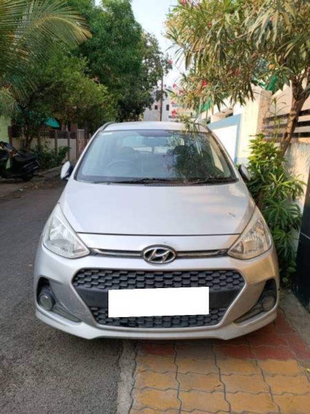 https://images10.gaadi.com/usedcar_image/4580032/original/processed_3e82e56f-fab2-45ac-92ca-b54612c6339d.jpg?imwidth=6402