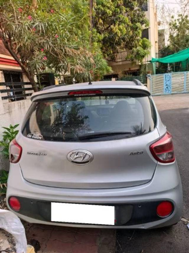 https://images10.gaadi.com/usedcar_image/4580032/original/processed_68aa41f2-a07a-4fa7-a20f-5222c10111c5.jpg?imwidth=6401