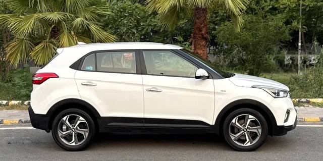 https://images10.gaadi.com/usedcar_image/4580092/original/951782b4cb4f1c0b2fa9db7e6908b2ba.jpeg?imwidth=6402