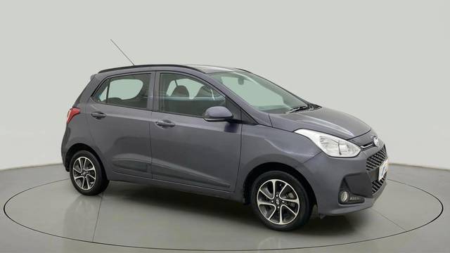 https://images10.gaadi.com/usedcar_image/4580118/original/b5947f3f467e91aa063fc2d3a8b5db09.jpg?imwidth=6400