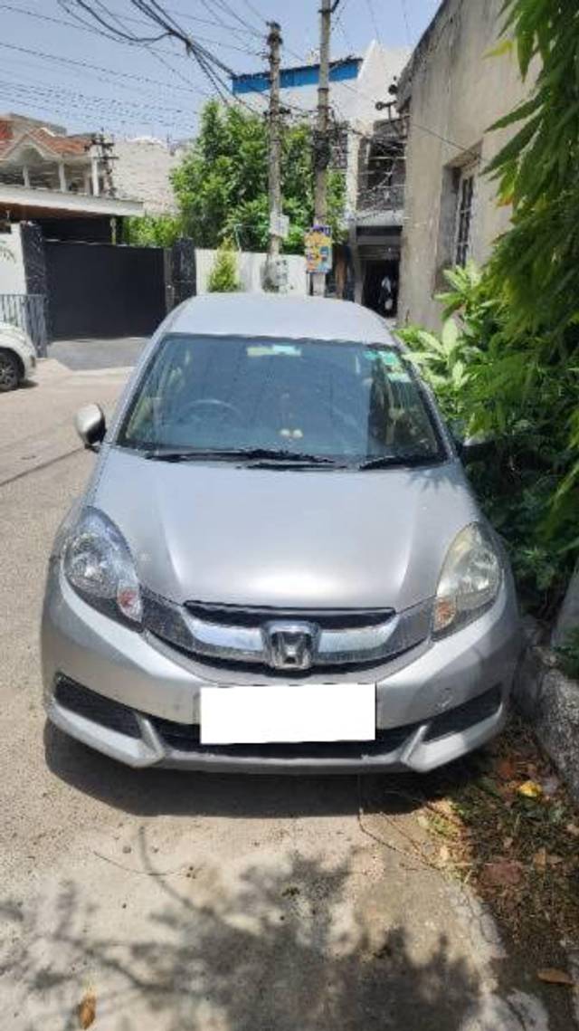 https://images10.gaadi.com/usedcar_image/4580166/original/processed_23c078e6-4140-4444-844a-274b05bccdc5.jpg?imwidth=6400
