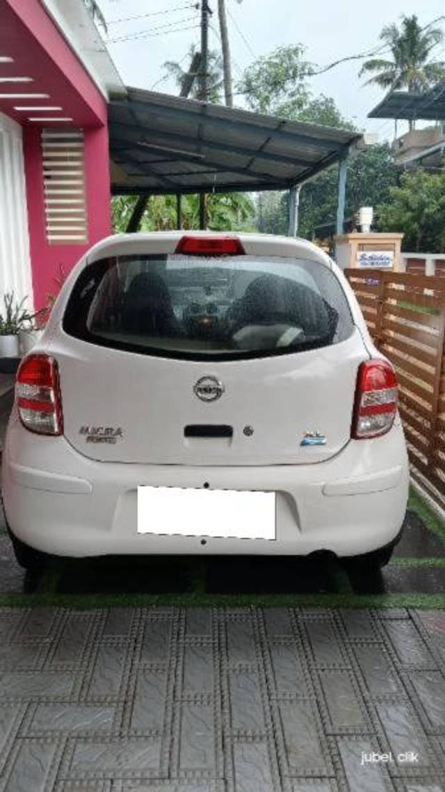 https://images10.gaadi.com/usedcar_image/4580189/original/processed_fdd5bce4-5afb-4950-b506-51d699435f45.jpg?imwidth=6401