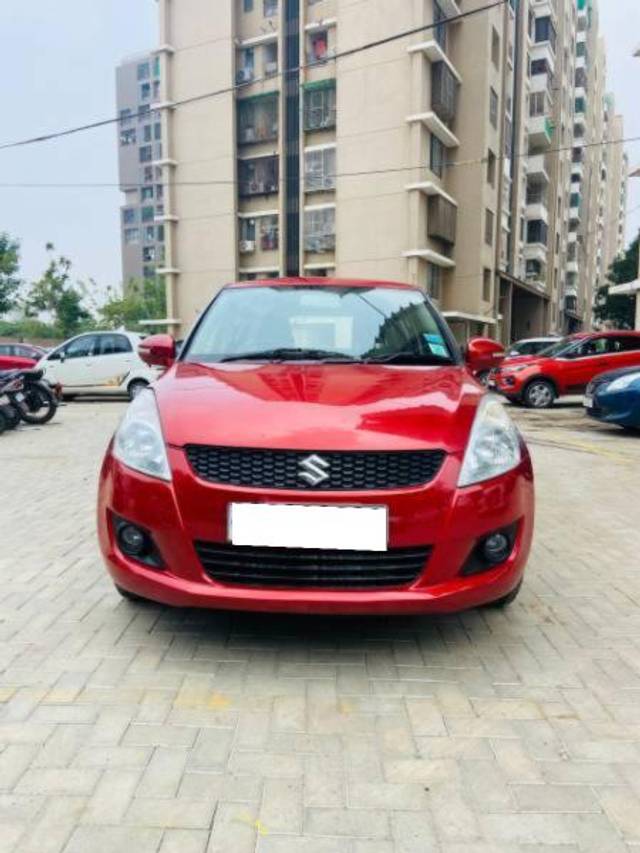https://images10.gaadi.com/usedcar_image/4580194/original/processed_76fcee61-660e-4fee-97eb-64132a9b12a5.jpg?imwidth=6402
