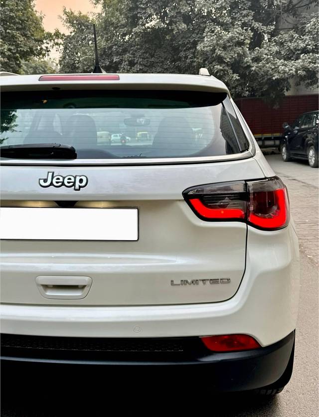 https://images10.gaadi.com/usedcar_image/4580203/original/processed_d7e029c84b22bafdea400e8af3fcde01.jpeg?imwidth=6402